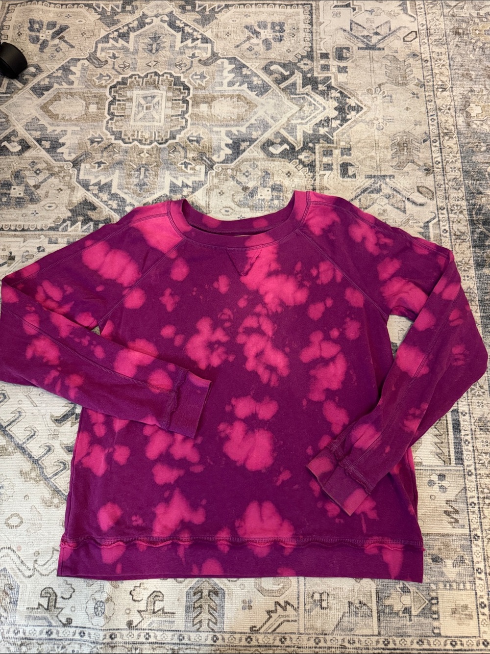 True Craft Large Pink Bleach Tie Dye Crewneck Sweatshirt Like New